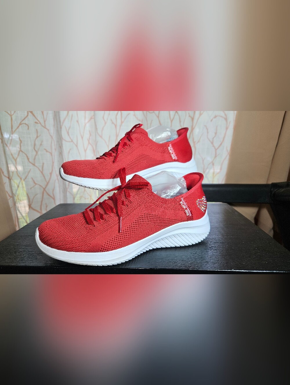 Size 8 Skechers Womans Uktra Flex 3.0 Red Heart Me Slip Ins